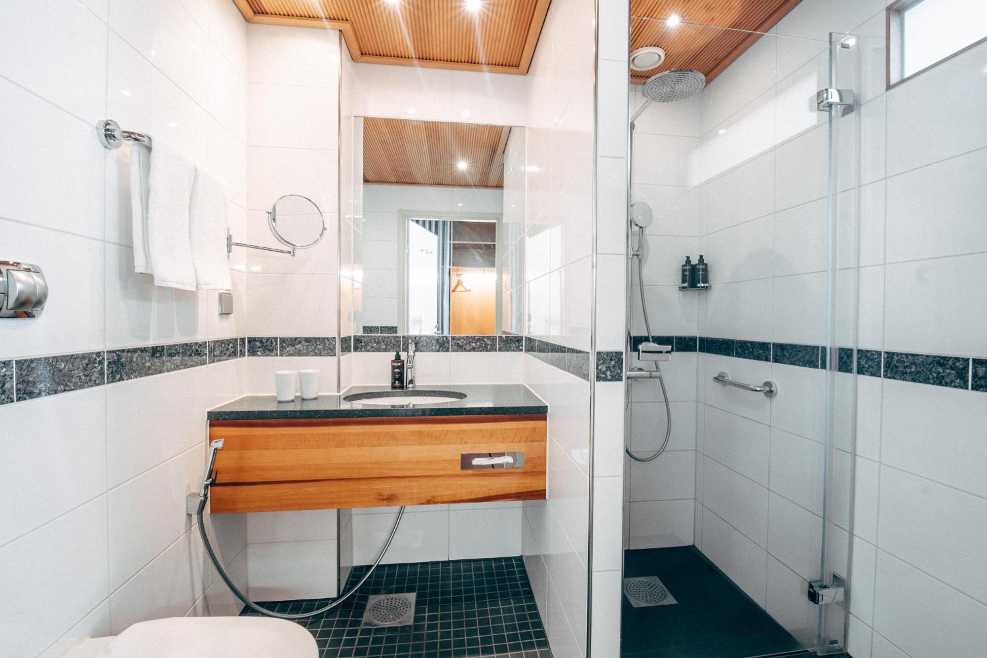 Comfort Hotel Sello إسبو المظهر الخارجي الصورة