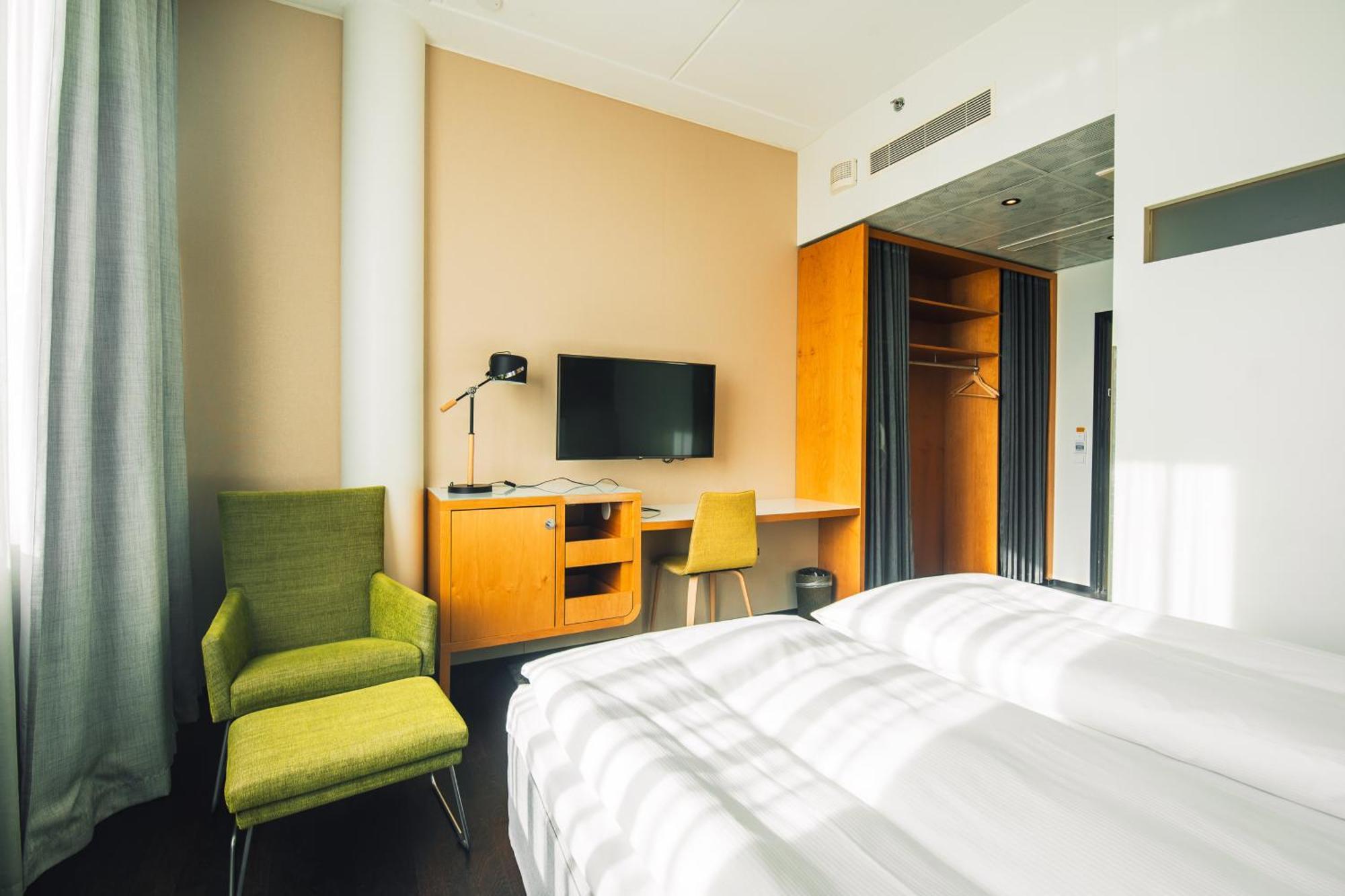 Comfort Hotel Sello إسبو المظهر الخارجي الصورة