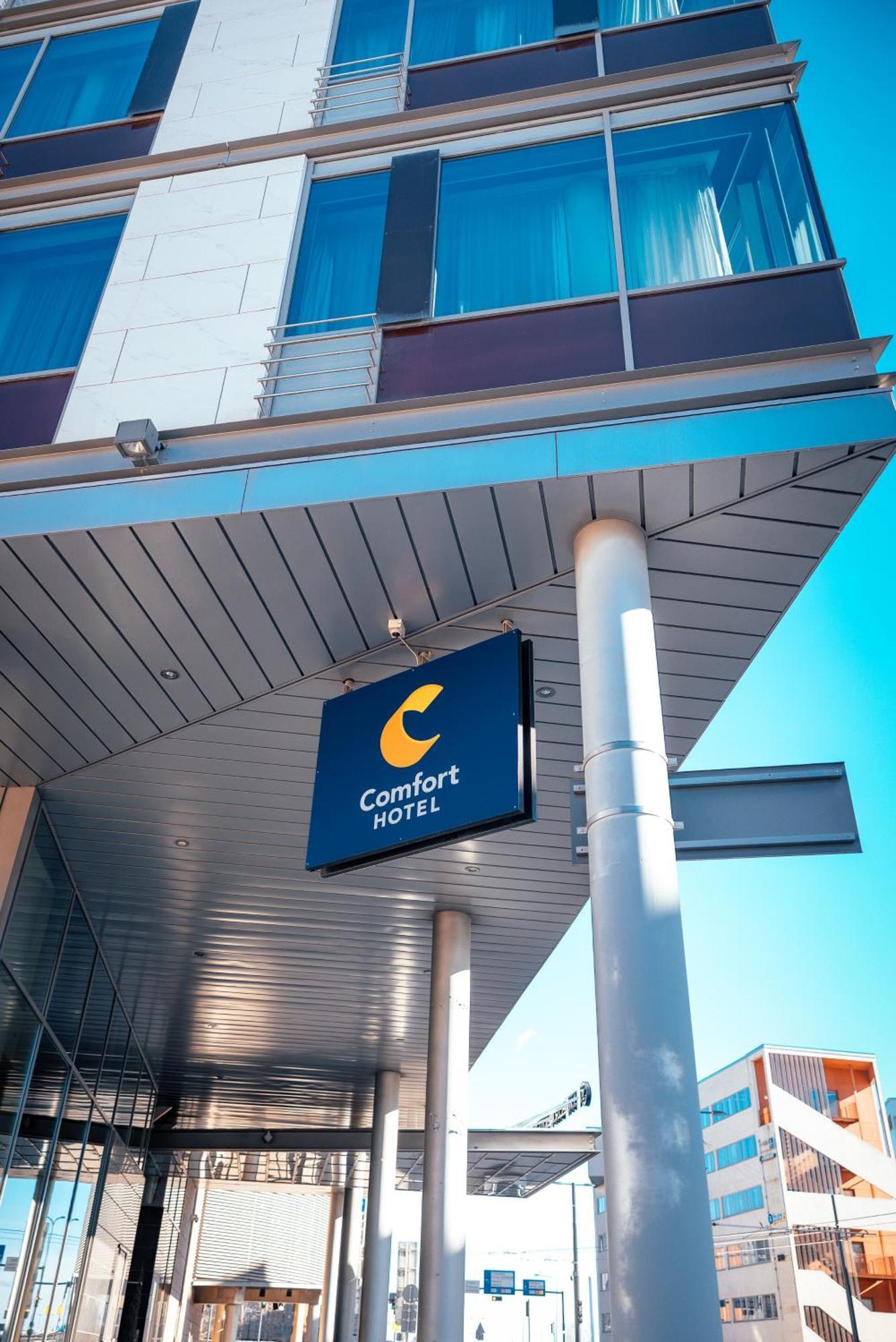 Comfort Hotel Sello إسبو المظهر الخارجي الصورة